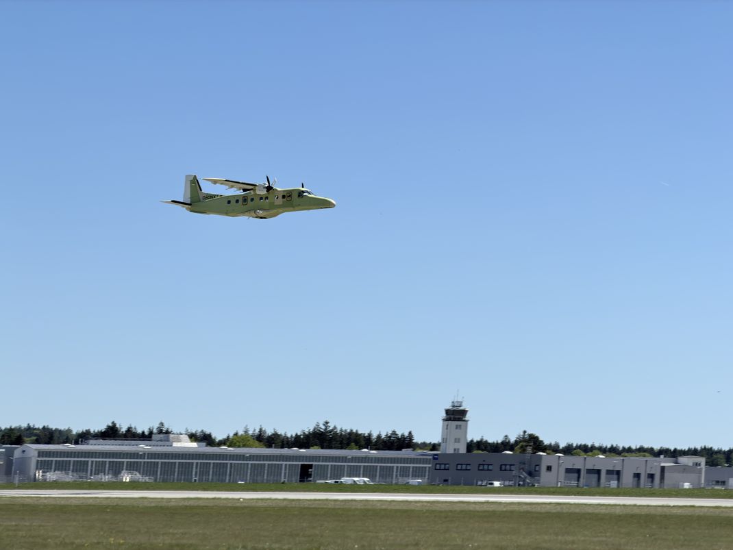 Do228_NXT_First_Flight_03.JPG